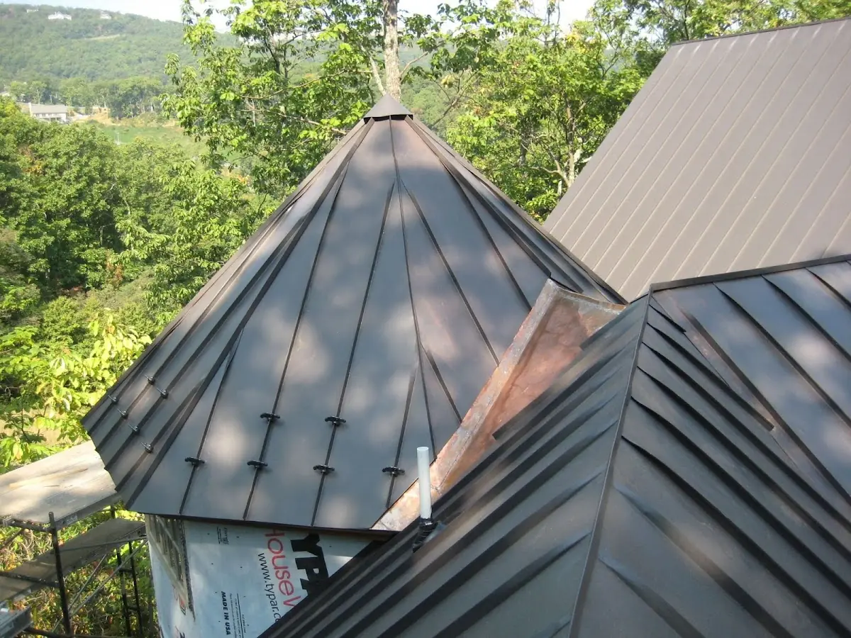 Professional Roof Tarp Installation by Craftsman Roofing in Pemberton Creek